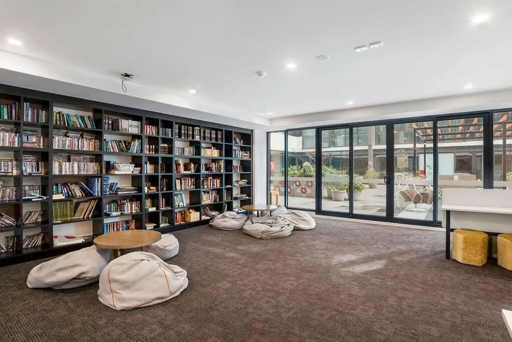 Stunning Views 2Br Luxury Pool Parking Gym Wifi Apartman Adelaide
